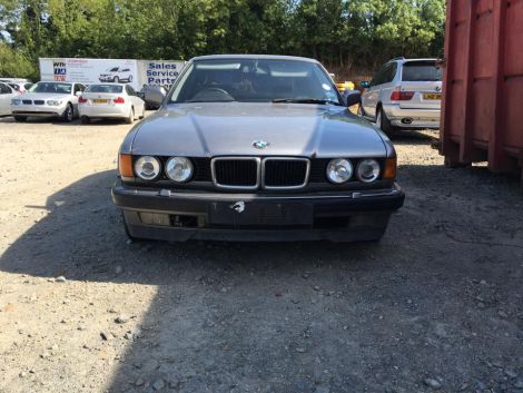 BMW E32 1992 730i V8 AUTO GRANIT SILVER WHEEL NUT PARTS SPARES BREAKING QUOTE *192