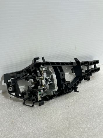 BMW 1 2 3 4 SERIES DOOR HANDLE CARRIER LEFT PASSENGER SIDE FRONT 4 SERIES COUPE F30 F32 F20 7242567 *585 B101
