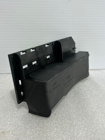 BMW 5 6 7 SERIES RADIATOR MOUNT SUPPORT BRACKET  F01 F02 F10 F11 F12 F13 7594742 B176