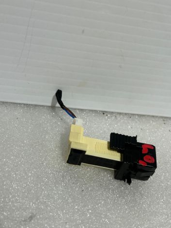 BMW 6 SERIES GT Brake Stop Light Switch F20 F30 F40 G20 Mini F55 F56 6876896 *507 B239