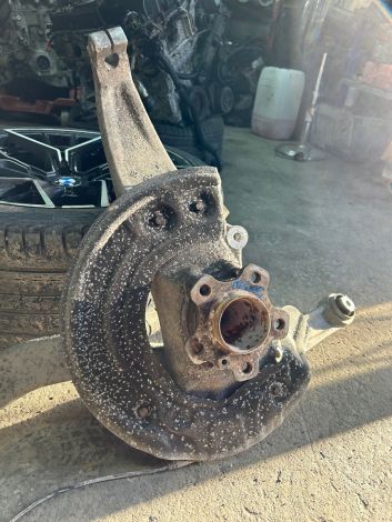 BMW 6 7 SERIES FRONT RIGHT SUSPENSION CORNER HUB WHEEL CARRIER G11 G12 G32 6884378 6866315 *507 *FC17
