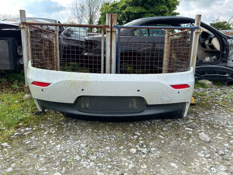 BMW E89 2009-2015 Z4 REAR BUMPER MINERAL WHITE WITH REFLECTORS PDC TYPE 7903754 *RB5