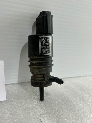 BMW 1 3 5 X1 Series Windscreen Washer Pump E60 E61 E81 E84 E87 E90 E91 7302589 B240