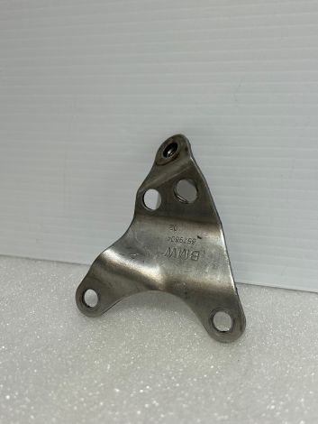 BMW G30 G31 G01 G02 2.0 DIESEL B47 Holder catalytic converter near engine 520d 520dx X3 20dx X4 20dx 8579604 B469 *630
