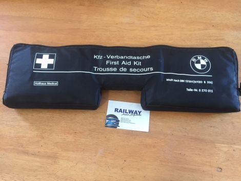 BMW 3 5 7 SERIES F30 E60 F10 F11 E65 E66 F01 First Aid Kit Emergency Kit Pouch Bag 51498270015 8270015  B392 B486