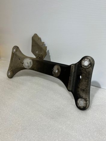 BMW 1 3 X1 Series Gearbox Support Carrier Automatic E81 E82 E84 E87 E88 E90 E91 6778059 S16A1