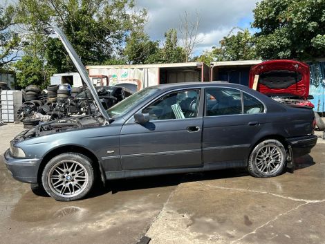 BREAKING BMW 5 SERIES SALOON E39 2000 523i AUTO QUOTE *457