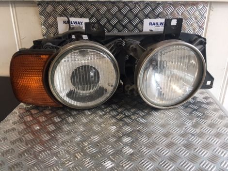 OEM BMW E34 1988 5 SERIES RIGHT HEADLIGHT FOR SPARES/REPAIRS 8355728 #123 *224