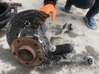 BMW E87 E82 E90 E91 118d 120d 318d 320d LEFT FRONT SUSPENSION CORNER HUB ARMS 6764443 6763699  CC*254
