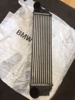 BMW F10 F11 F01 F02 N47 N57 TURBO CHARGE AIR INTERCOOLER GENUINE 518d 520d B47 N47N 7805629 #8 *284