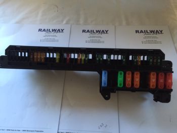 BMW 5 SERIES E61 E60 POWER DISTRIBUTION FUSE BOX 6957330 61146957330 B123 B301 B187 