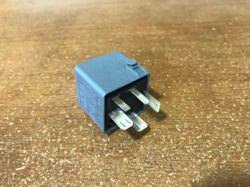 OEM BMW Z3 E36 ABS MOTOR RELAY 5 PIN GREY RELAY 1393403 B221