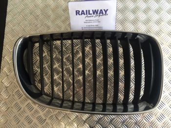 BMW E81 E82 E88 E87 2007-2011 1 SERIES KIDNEY GRILLE RIGHT BUMPER GRILL 7166440 B225 *176