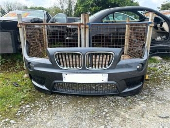 BMW E84 X1 FRONT BUMPER COMPLETE FOG LIGHTS GRILLS  X1 190174 14 *B12
