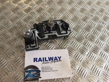 OEM BMW 2010-2013 5 SERIES F10 REAR LEFT BOOT LIGHT BULB HOLDER SOCKET 7263535 B332 *324