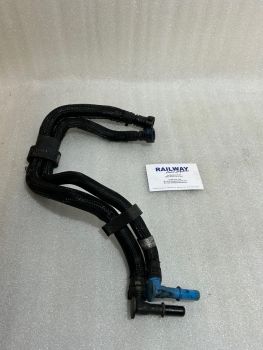 BMW 5 6 SERIES DIESEL FUEL LINE ENGINE COMPARTMENT RETURN PIPE 518d 520d 520dx B47 ENGINE G30 G31 8579957 B409