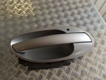 BMW REAR RIGHT OUTER DOOR HANDLE PUDDLE LIGHT E66 E65 01-06 7 SERIES 7025974 8379694 B236 *190