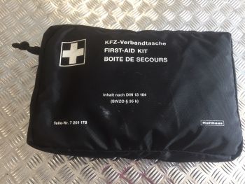 OEM BMW 2016 1 SERIES F20 FIRST AID KIT MEDICAL KIT FOR UNDER SEAT 7261178 B459 *543