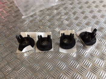 NEW BMW 1 SERIES E82 E88 NEW SET OF 4 FRONT PARKING SENSOR MOUNTS HOLDERS 7841902 B170