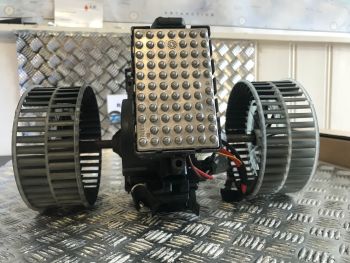 OEM BMW 2007 E60 530D HEATER BLOWER MOTOR BLOWER FAN WITH RESISTOR 6934972 B332