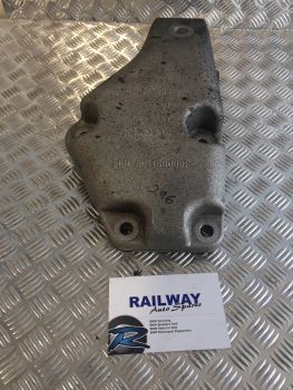 BMW 2013-17 5 SERIES F10 F11 LCI LEFT ENGINE SUPPORT BRACKET ENGINE MOUNT B47 6859899 S16A2